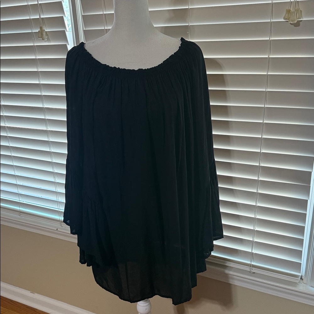 Elan Black Flowy Blouse